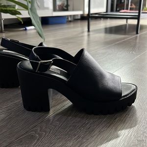 Steve Madden Black Platform Heel
